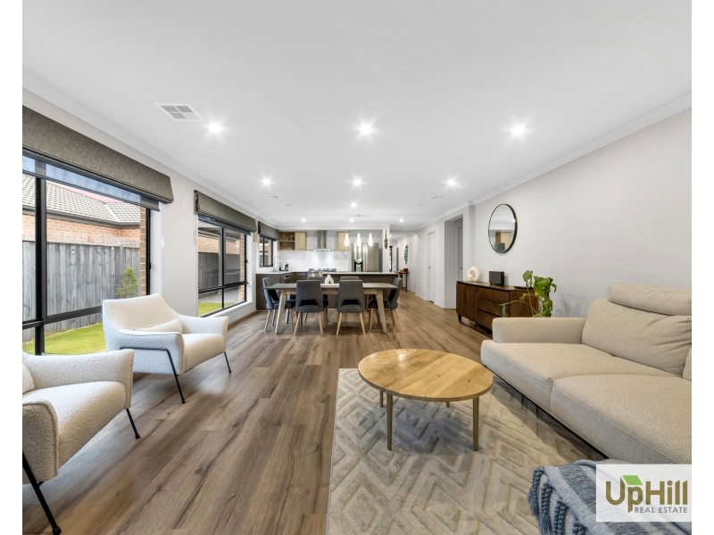 14 Craddock Drive, Clyde North VIC 3978