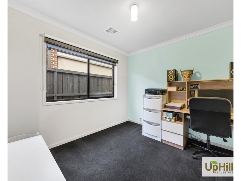 14 Craddock Drive, Clyde North VIC 3978