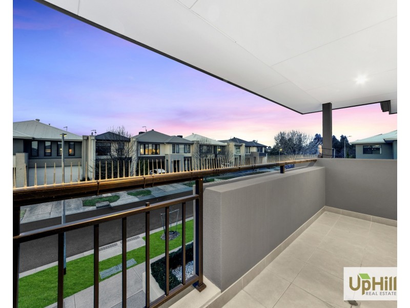 20 Lonarto Avenue, Clyde North VIC 3978