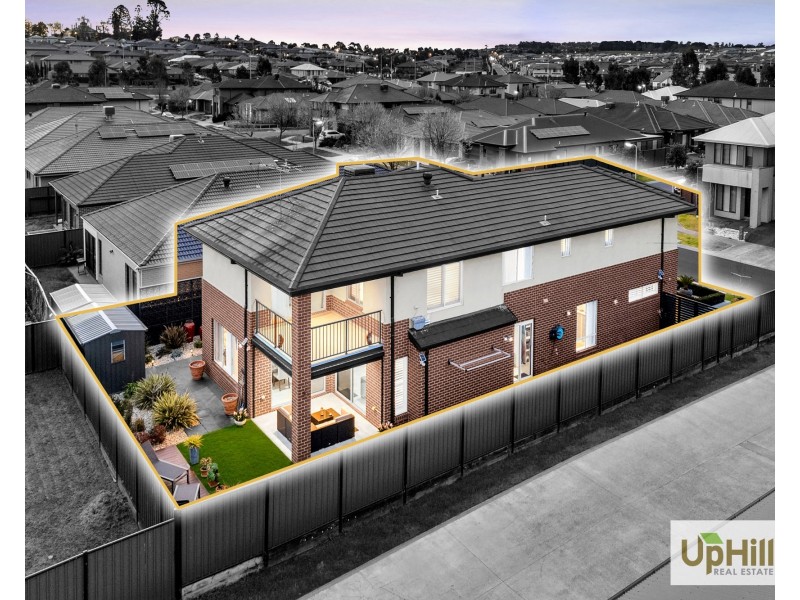 20 Lonarto Avenue, Clyde North VIC 3978