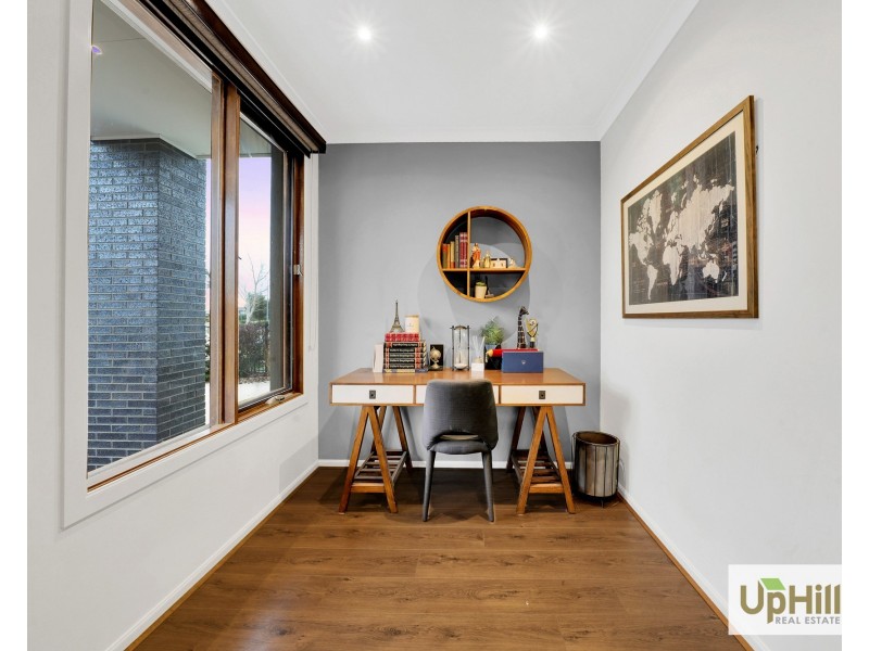 6 Callow Avenue, Clyde North VIC 3978