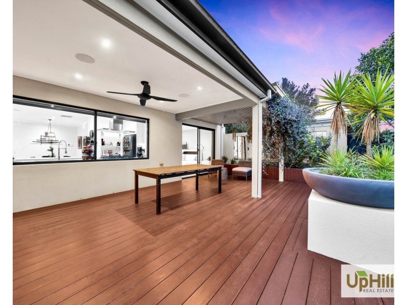 6 Callow Avenue, Clyde North VIC 3978