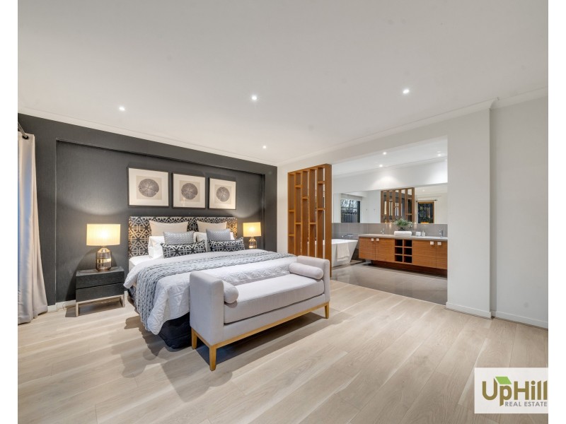 22 Waler Circuit, Clyde North VIC 3978