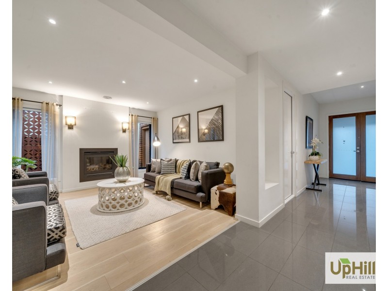 22 Waler Circuit, Clyde North VIC 3978