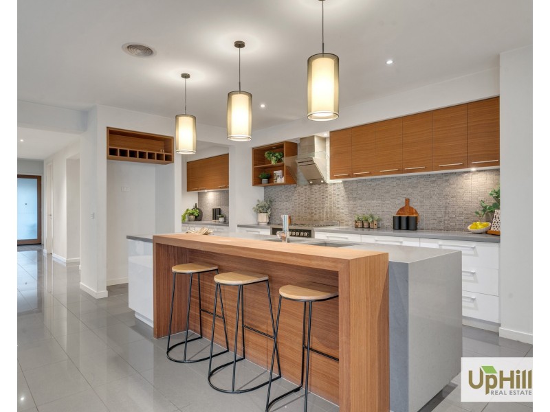 22 Waler Circuit, Clyde North VIC 3978