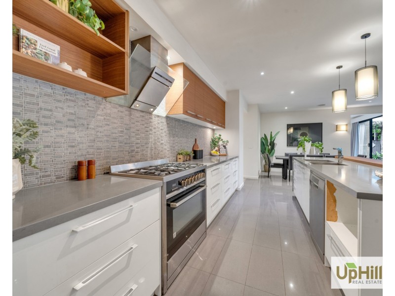 22 Waler Circuit, Clyde North VIC 3978