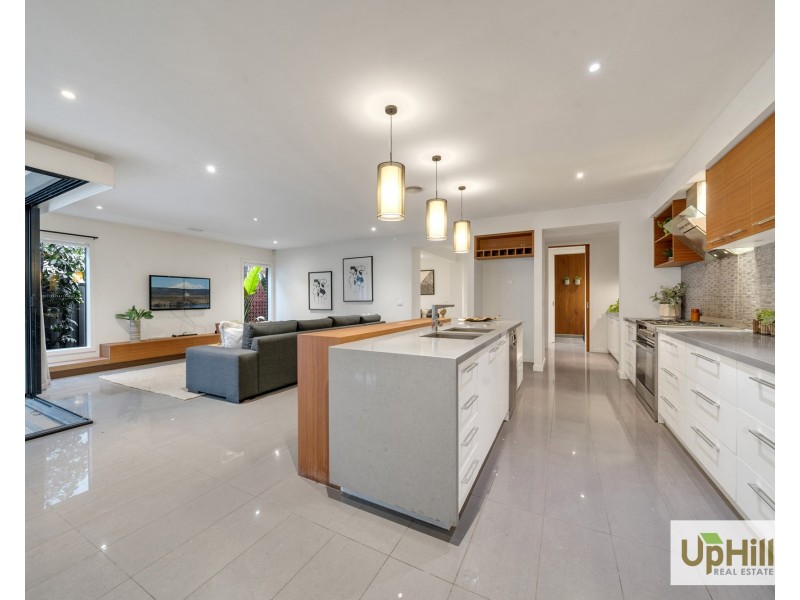 22 Waler Circuit, Clyde North VIC 3978