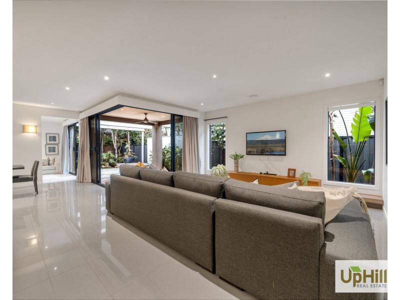 22 Waler Circuit, Clyde North VIC 3978