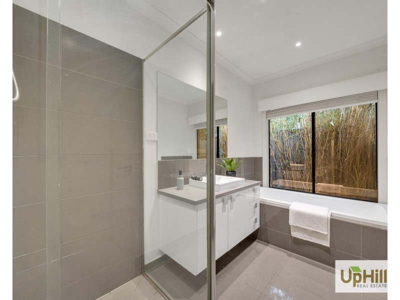 22 Waler Circuit, Clyde North VIC 3978