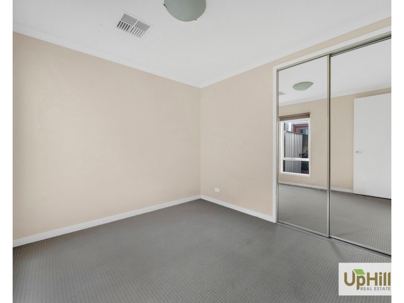 6 Rhynhurst Street, Clyde North VIC 3978