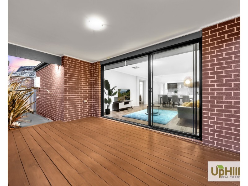 10 Serengeti Street, Clyde North VIC 3978