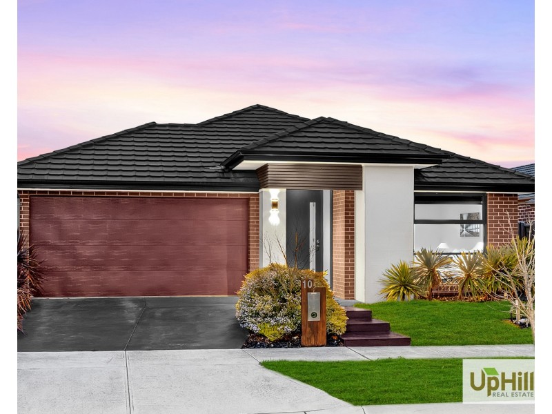 10 Serengeti Street, Clyde North VIC 3978