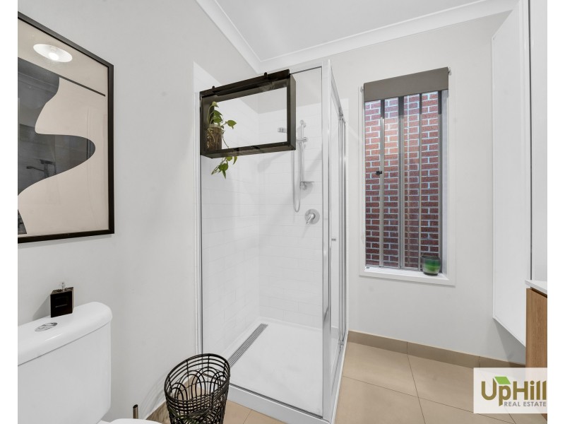 14 Mountjoy Circuit, Clyde North VIC 3978