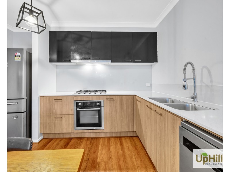 14 Mountjoy Circuit, Clyde North VIC 3978