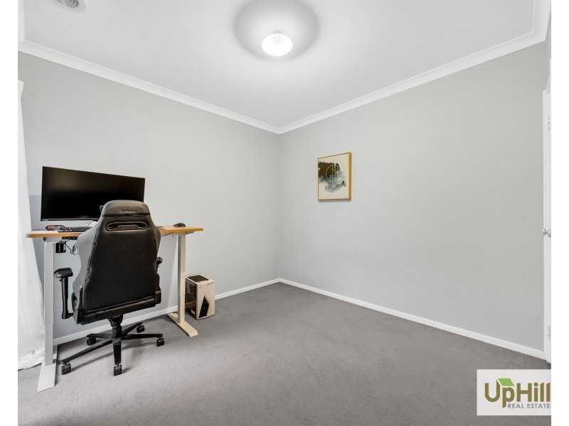 14 Mountjoy Circuit, Clyde North VIC 3978