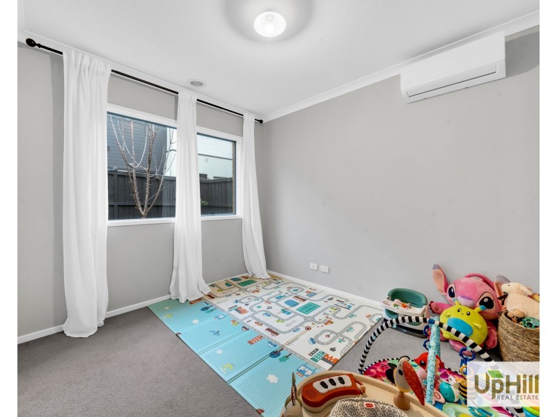 14 Mountjoy Circuit, Clyde North VIC 3978