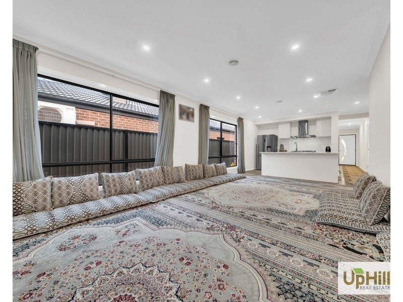 43 Pelagos Drive, Clyde VIC 3978