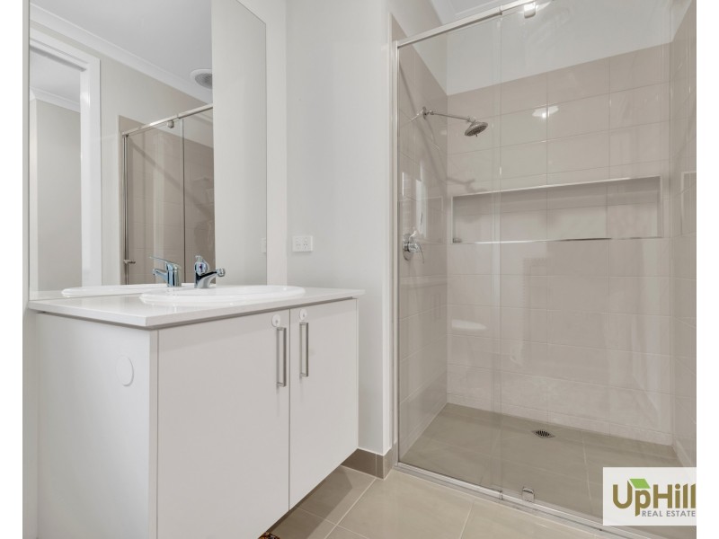 43 Pelagos Drive, Clyde VIC 3978