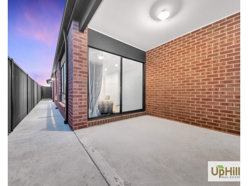 43 Pelagos Drive, Clyde VIC 3978