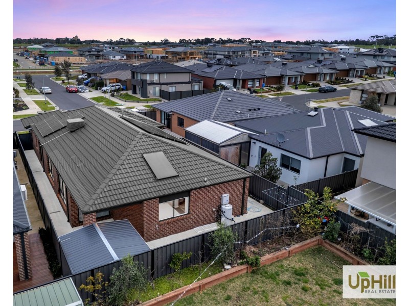 43 Pelagos Drive, Clyde VIC 3978