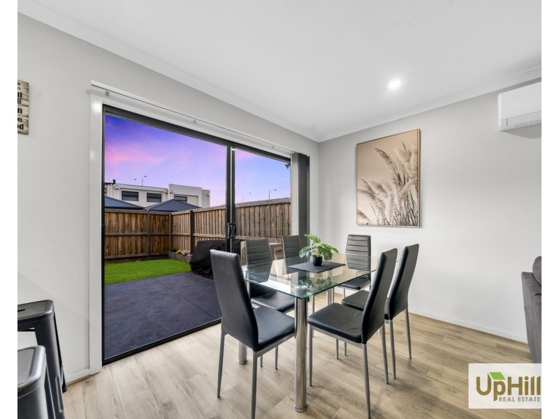 62 Union Street, Clyde North VIC 3978
