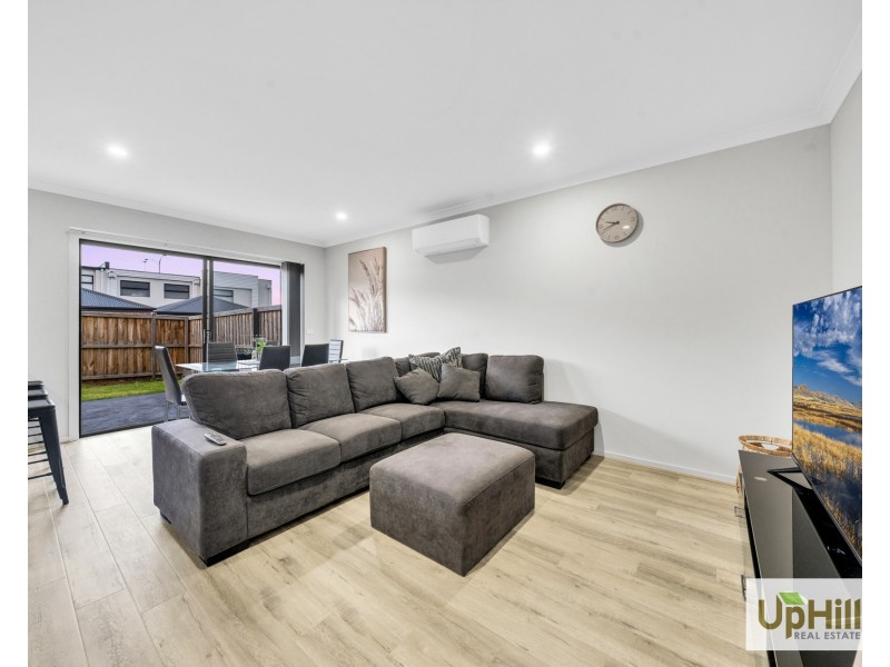 62 Union Street, Clyde North VIC 3978