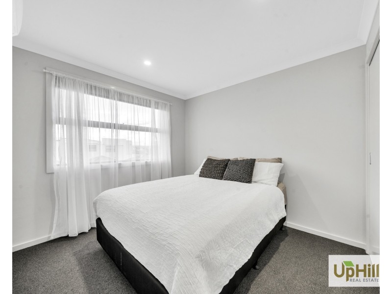62 Union Street, Clyde North VIC 3978