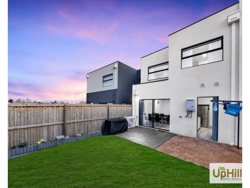 62 Union Street, Clyde North VIC 3978
