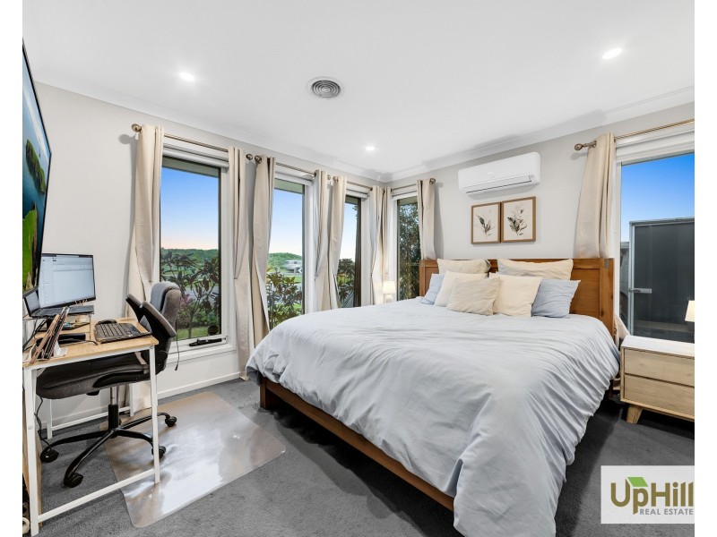 23 Walhallow Drive, Clyde North VIC 3978