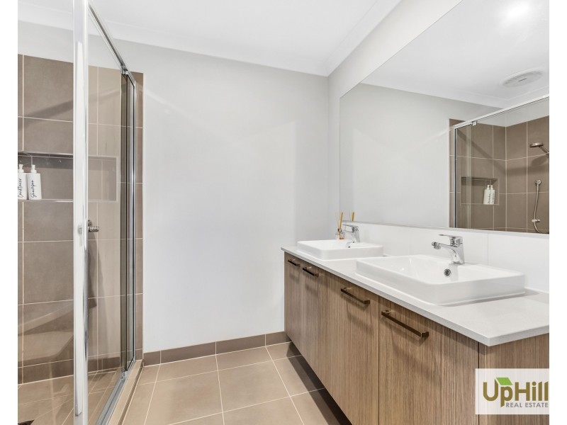 23 Walhallow Drive, Clyde North VIC 3978