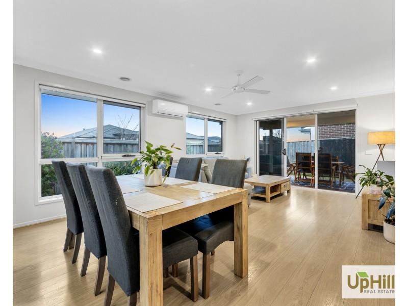 23 Walhallow Drive, Clyde North VIC 3978