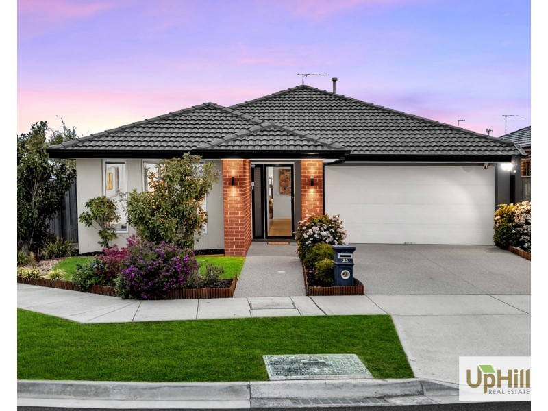 23 Walhallow Drive, Clyde North VIC 3978