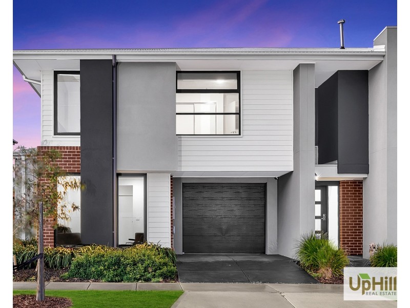 42 Treehouse Avenue, Clyde VIC 3978