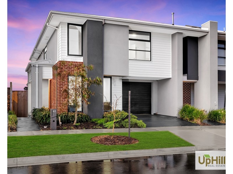 42 Treehouse Avenue, Clyde VIC 3978