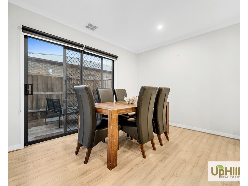 42 Treehouse Avenue, Clyde VIC 3978