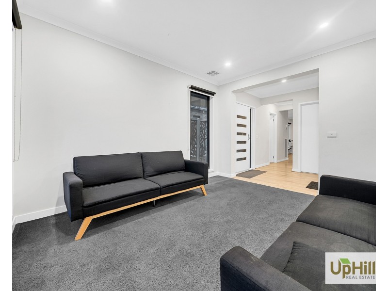 42 Treehouse Avenue, Clyde VIC 3978