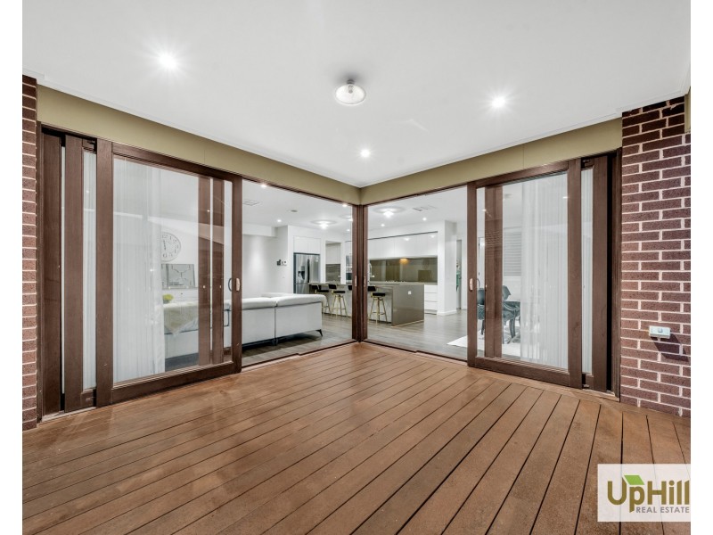 5 Aminya Drive, Clyde North VIC 3978
