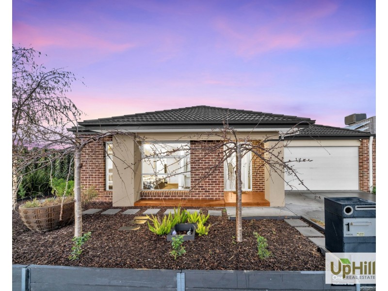 1 Westbourne Street, Clyde North VIC 3978