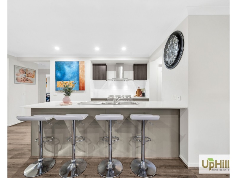 1 Westbourne Street, Clyde North VIC 3978