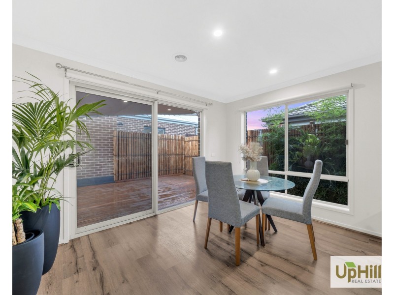 1 Westbourne Street, Clyde North VIC 3978