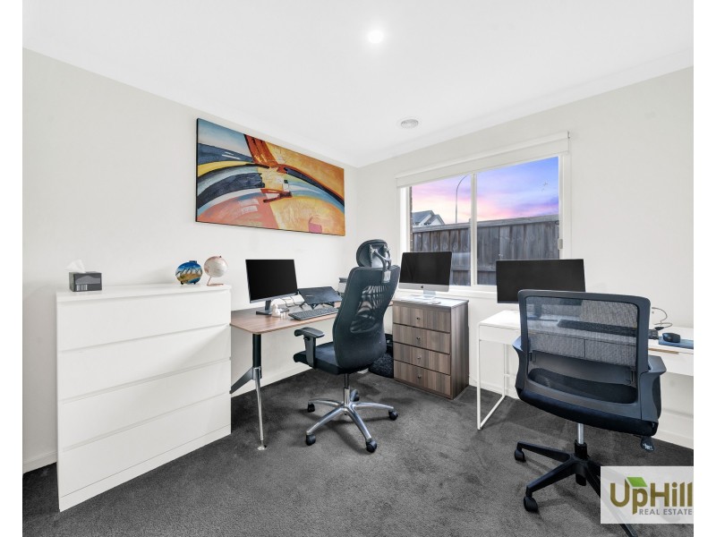 1 Westbourne Street, Clyde North VIC 3978