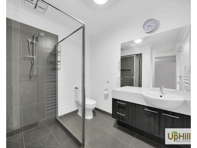 12 Ionian Way, Clyde VIC 3978