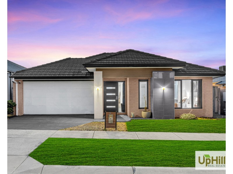 12 Thistle Drive, Clyde North VIC 3978