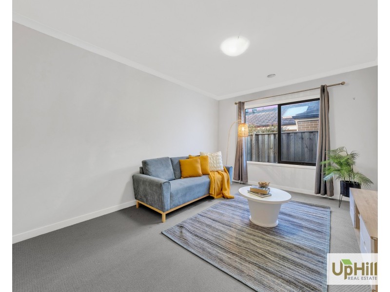 12 Thistle Drive, Clyde North VIC 3978