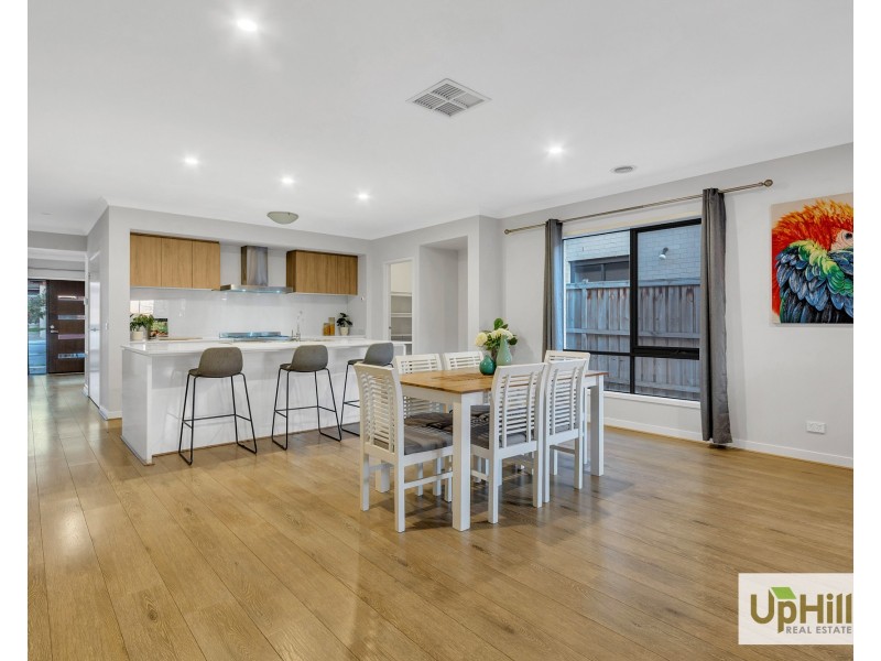 12 Thistle Drive, Clyde North VIC 3978