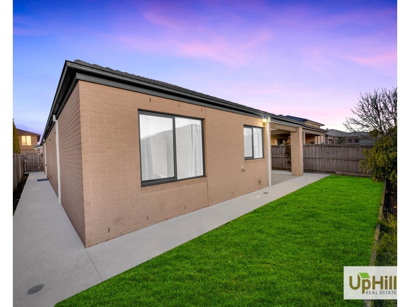 12 Thistle Drive, Clyde North VIC 3978