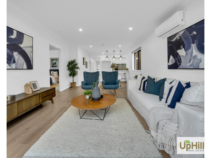 68 Flowerbloom Crescent, Clyde North VIC 3978