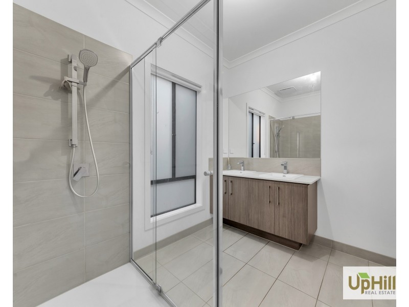 5 Piccolo Street, Clyde VIC 3978