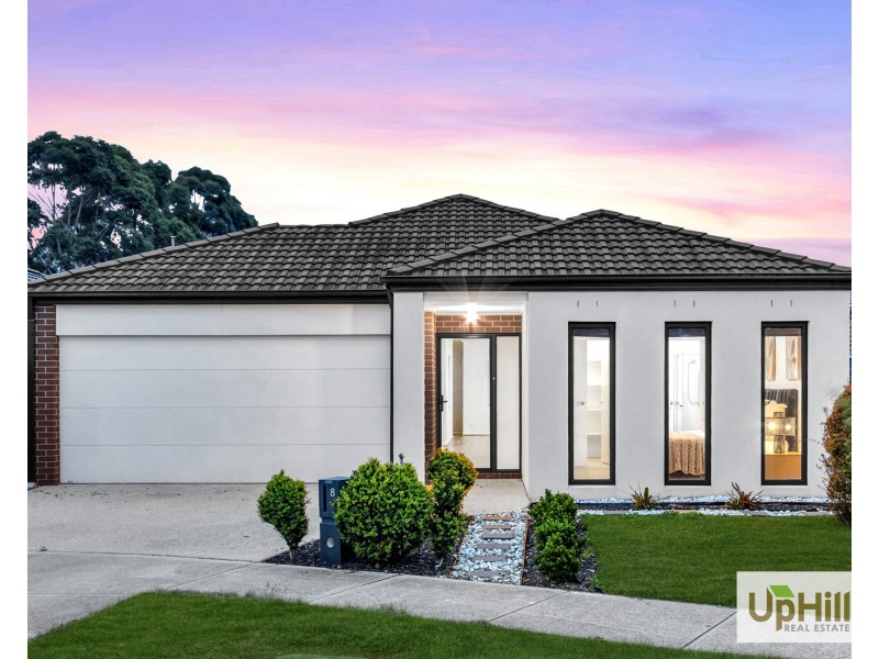8 Fairlane Court, Cranbourne East VIC 3977