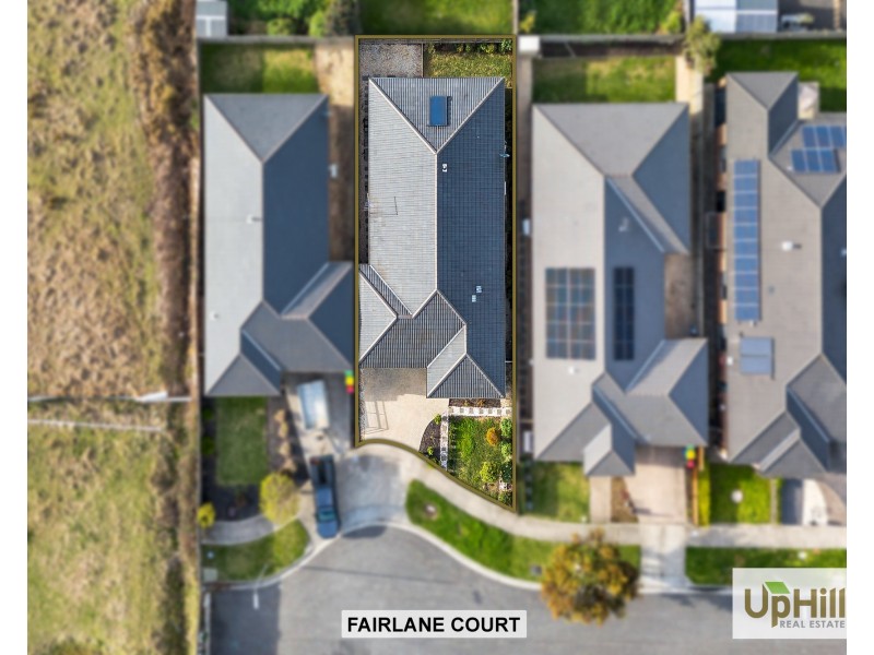 8 Fairlane Court, Cranbourne East VIC 3977